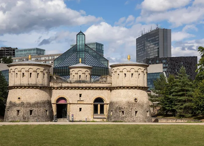 Melia Отель Люксембург