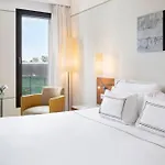 Melia מלון